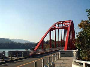 津久井湖に架かる橋！
